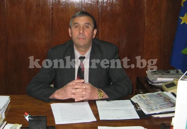 В Брегово клатят стола на Милчо Лалов