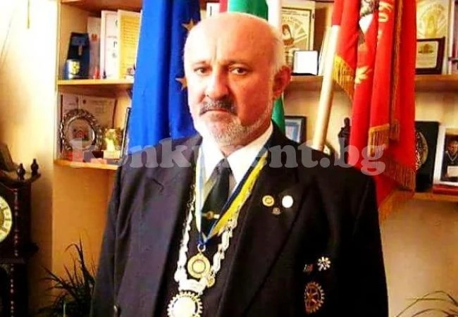 Поздрав от Виктор Кръстев