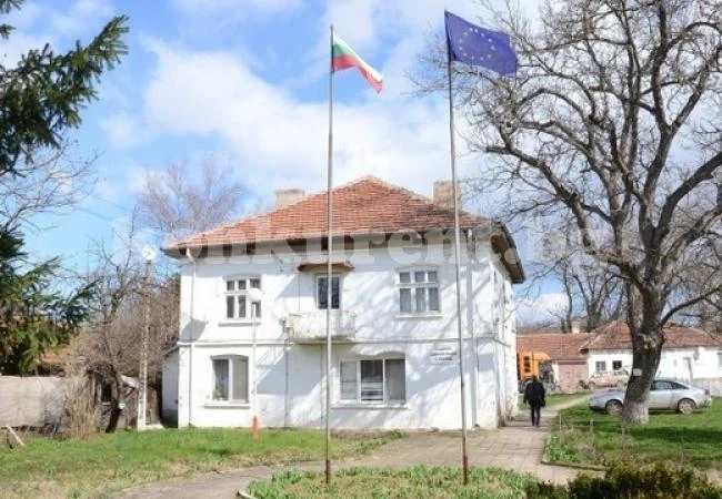 Митко Антов запази кметския пост в Макреш