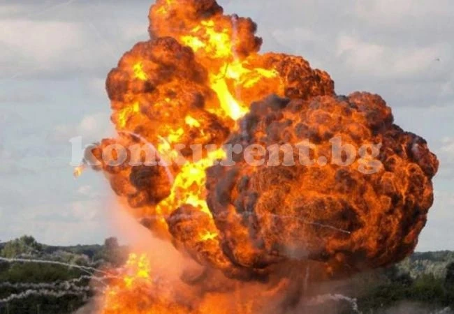 Трима пожарникари загинаха от експлозия в сграда в Италия
