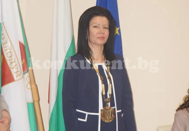 Маринела Николова се закле за втория си мандат в Козлодуй