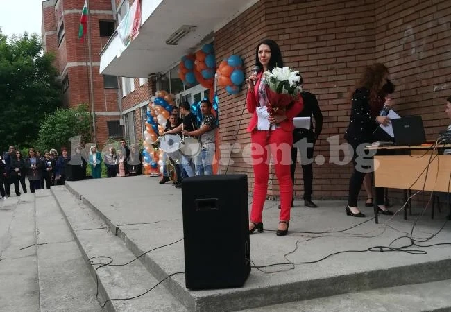 Преподавател от Козлодуй се включи във форум на ядреното дружество