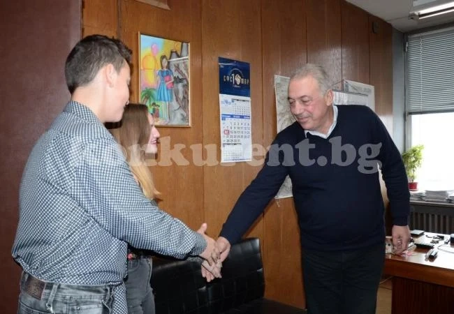 Провеждат „Мениджър за един ден“ в Общинския съвет по наркотичните вещества във Видин