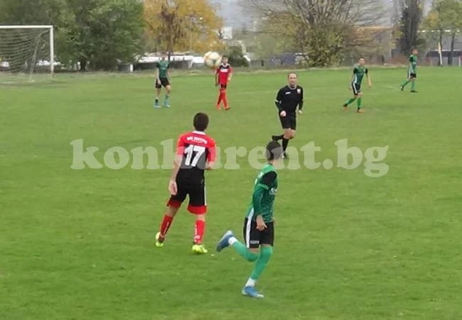 Интригата за върха в U15 и U11 се разгаря