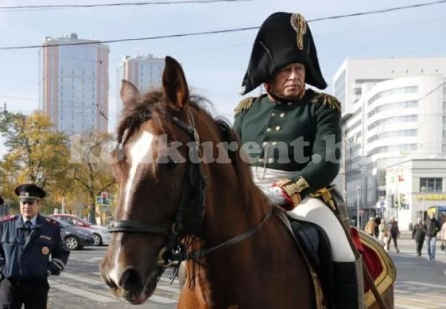 Би Би Си: Руснак, обсебен от Наполеон, накълца любимата си и я прибра в раница