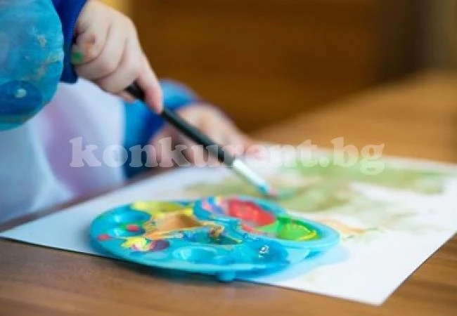 Мъж заля 51 деца и трима възпитатели с киселина в детска градина в Китай