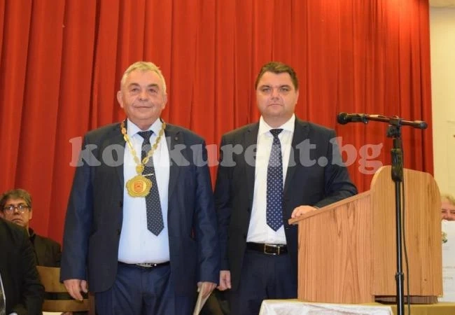 Светлин Сретениев се закле за трети път