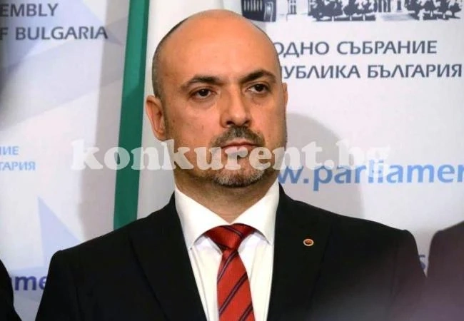 Богданов: Повишаваме пенсиите, въвеждаме безплатни детски градини