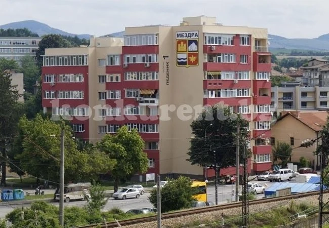 Отваря се шанс за саниране на жилища в Мездра, Берковица и Белоградчик