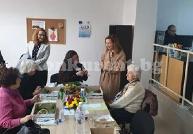 Дават пакет “бебе” с памперси и кошара на самотни майки