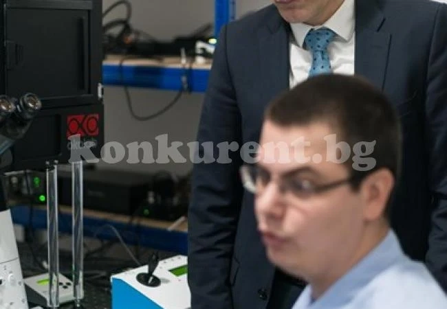 Учебниците в облак от 2021 г., плащат на учителите по 160 лв. на електронен урок