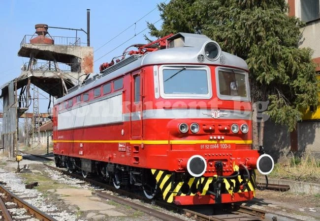 БДЖ стяга стари „Шкоди“ за 20 млн. лева