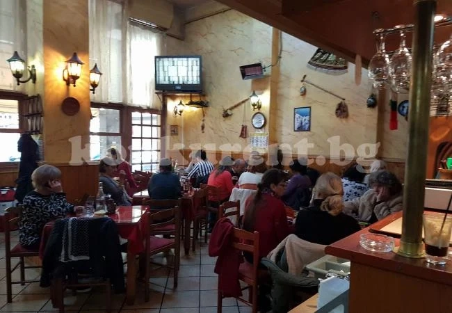 Над 100 родни кръчми хранят българите в чужбина