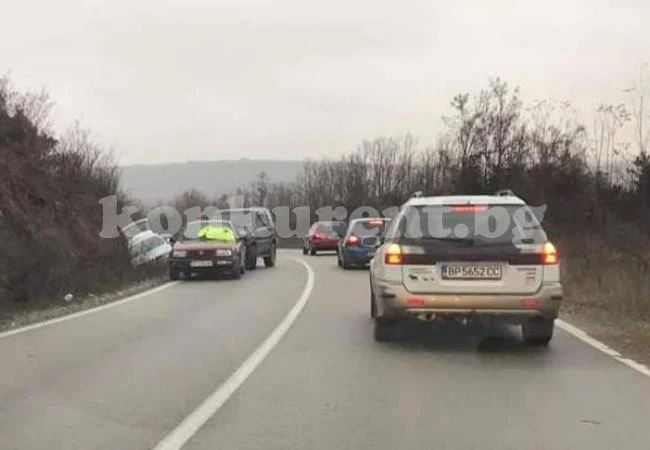 Мъж се скара с жена си и отвлече детото им, полицията го откри след катастрофа