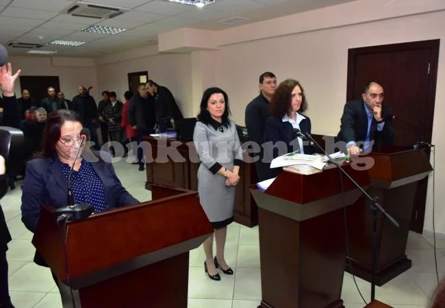 Отложиха делото за изборите в Борован СНИМКИ