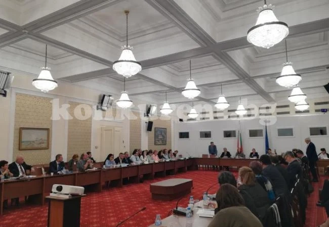 Депутатите приеха мораториума върху откриването нови вузове