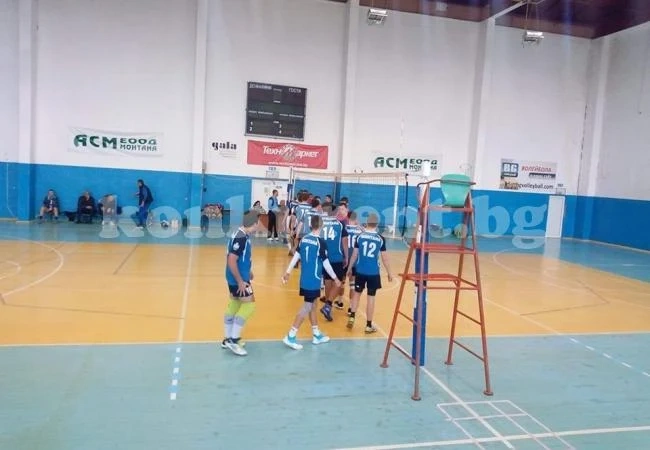 Победи за ВК Монтана и ВК Град в U19
