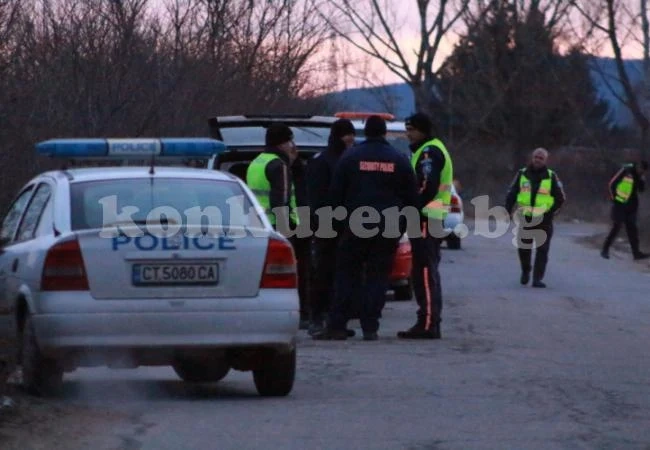 Криминален тип открадна бус, задържаха го след гонка с полицията