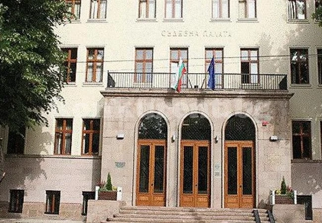 Потвърдиха присъда на пиян бивш надзирател, блъснал и убил тинейджър