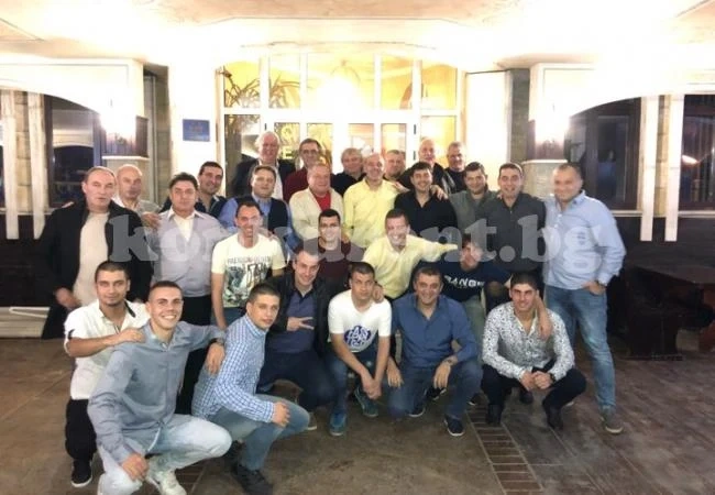Рефери, делегати и шефове закриват сезона, наградиха Гановски със значка на ФИФА /Снимки/