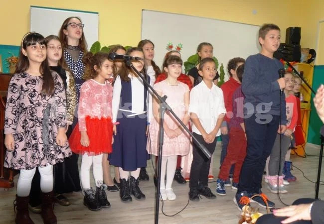 Коледна магия завладя Козлодуй СНИМКИ