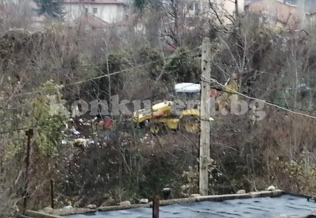 „Конкурент“ си свърши работата – БКС подхвана сметище във Враца след наш материал
