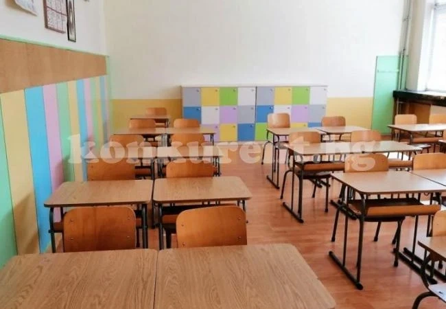 Учителка по география разби черната Златка по...