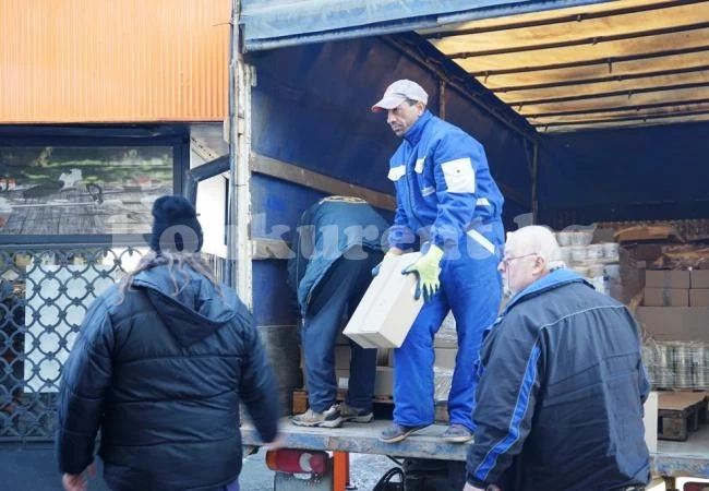 Започна раздаването на хранителни продукти на хора в община Мездра