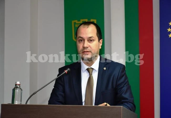 Заляха с питания Калин Каменов на последната сесия