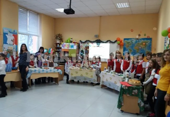 Коледни вкусове и аромати в НУ „Св. Софроний Врачански“