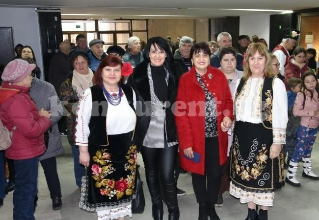 Конкурс за най-хубав обреден хляб организираха на Фолклорния събор „Бъдник“