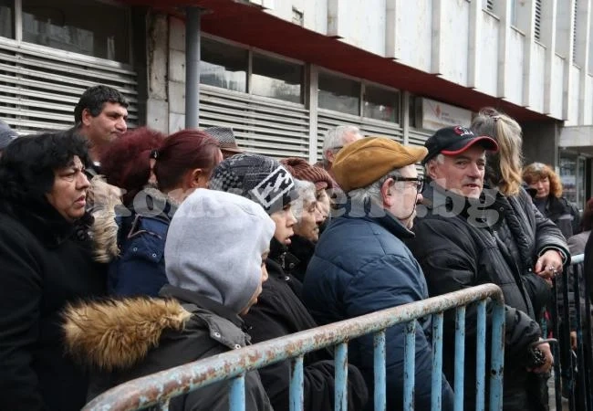 Община Видин продължава раздаването на пакетите с помощи от Швейцария