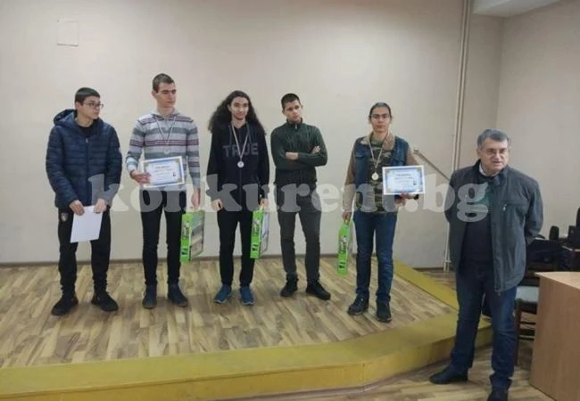 Георги Игнатов изпревари опитни майстори в турнир по шах