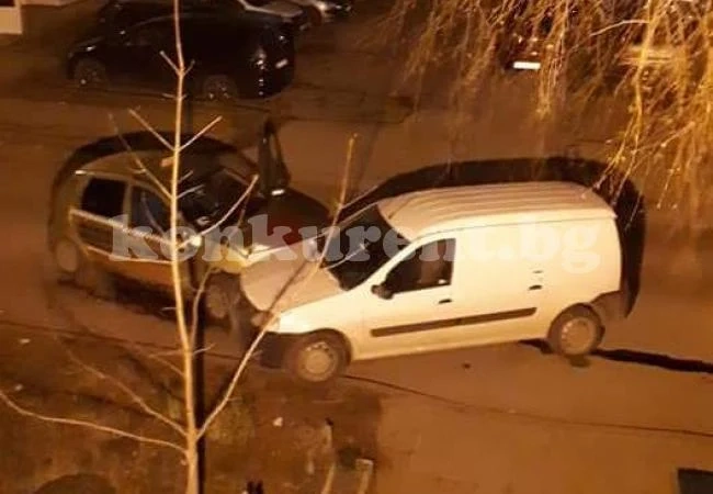 Бакшиш се заби в кола в \