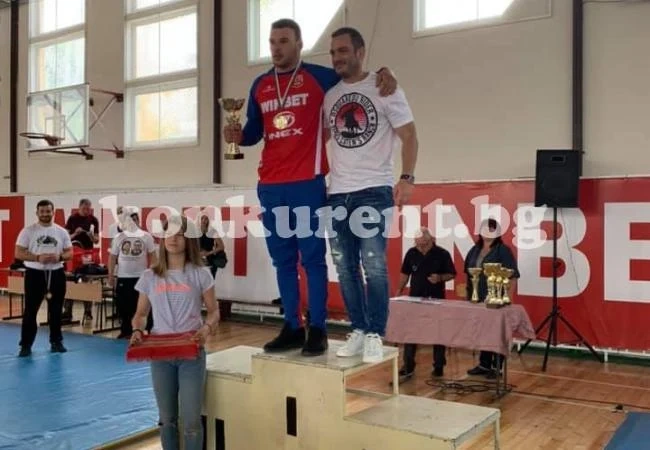 Каре от Ботев 93 и още 7 борци заминават на лагер в Ереван
