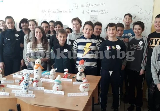 Проведоха Ден на снежния човек във врачанско училище