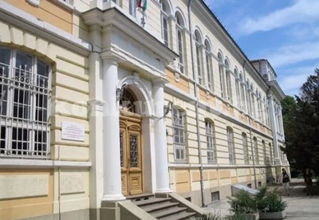 Деветокласник се самоуби в Английската гимназия в Русе (Обновена)