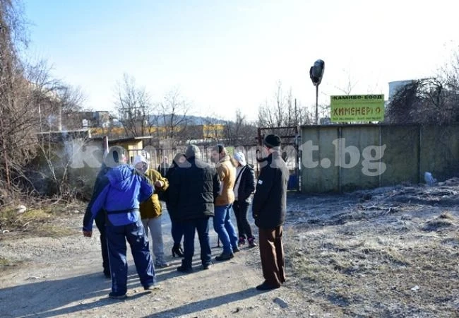 Областният управител и експерти влязоха на проверка в „Камибо“ СНИМКИ