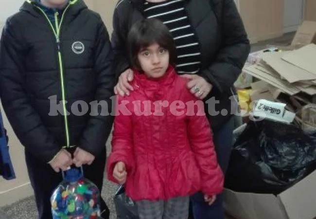 Ученици призовават хората да се включат в кампанията „Помощ за Гери“ 