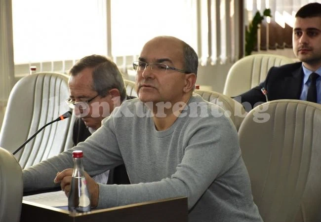 Реставрират портретите на бившите кметовете на Враца
