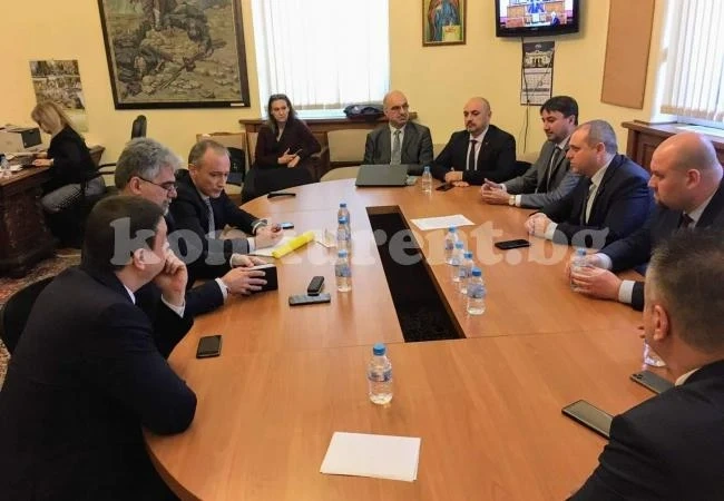 Богданов: В училищата ще се учи „Родинознание“