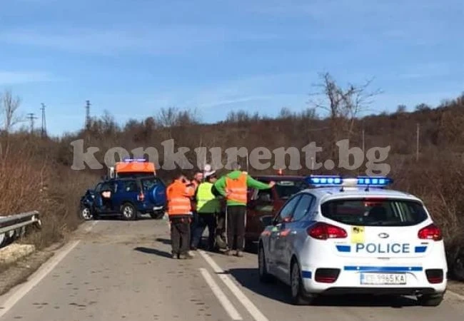 Поляк с джип помете „Опел Фронтера” между Враца и Криводол СНИМКИ