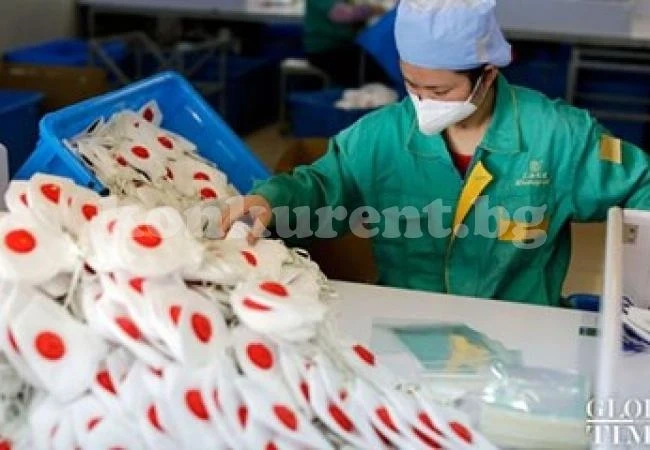 Фабриките за маски в Китай работят с пълна пара