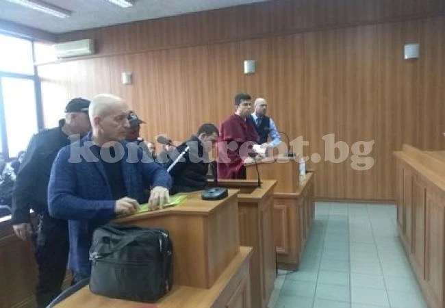 6 г. 8 м. затвор за шофьора от мелето с четири трупа край Пловдив (Снимки)