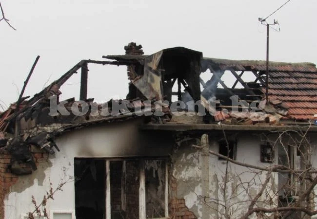 В Търнак организират отряди за самозащита, страхуват се от нови палежи
