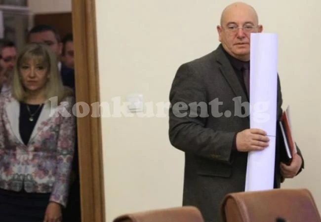 Прокуратурата възложи на Емил Димитров проверка за нерегламентирано изгаряне на отпадъци