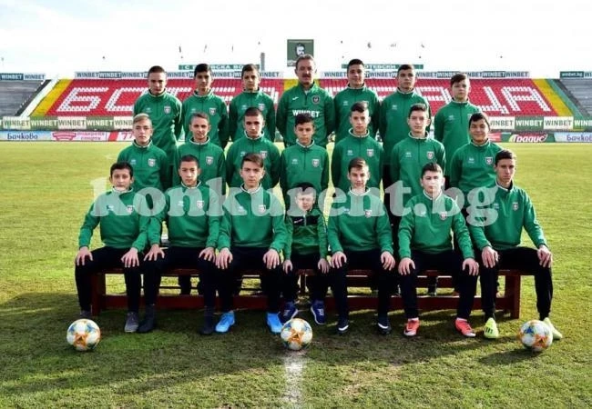 U15 сгъна U17 на Локо в Мездра, страхотен дебют с победен гол на Цонев за ЦСКА