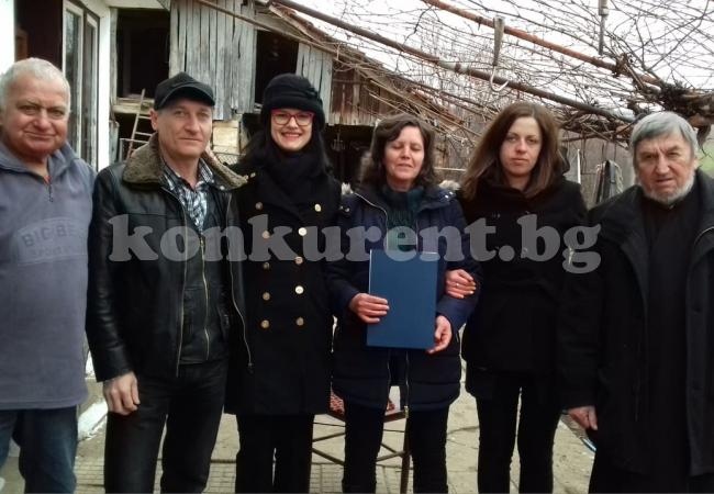 Заместник-кмет заряза лозите в Дружба СНИМКИ