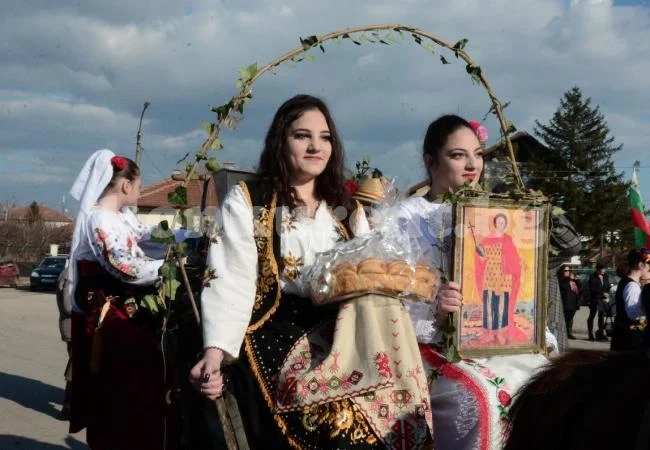 Кметът на Община Видин гостува в село Кутово на празника Трифон Зарезан