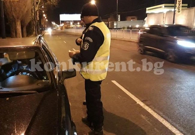 Ченгетата във Видин удариха с актове куп нередовни шофьори